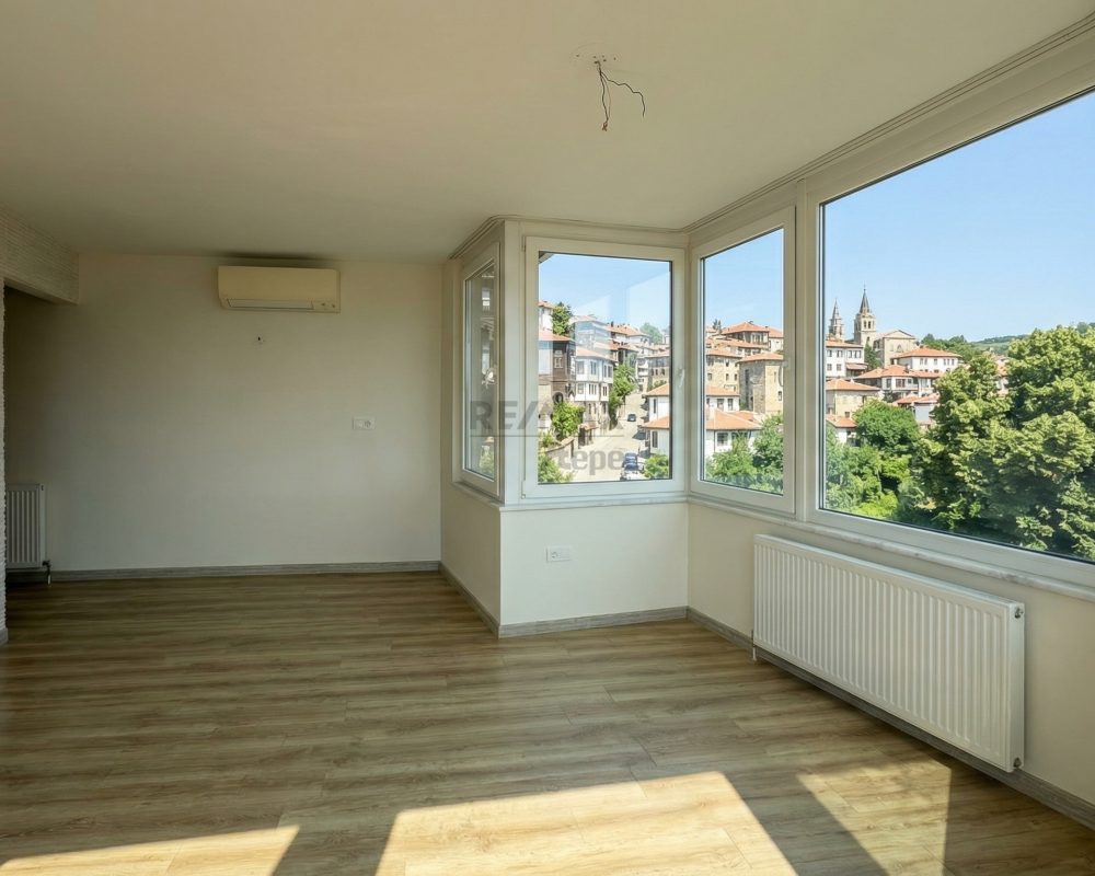 REMAX 7TEPE'DEN BEYKOZ'DA BOĞAZ MANZARASI HAKİMİYETLİ 3+1 DAİRE