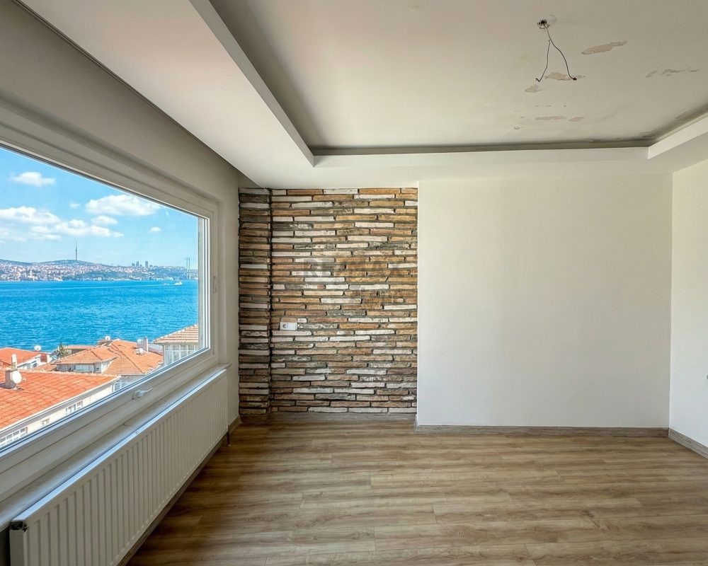 REMAX 7TEPE'DEN BEYKOZ'DA BOĞAZ MANZARASI HAKİMİYETLİ 3+1 DAİRE