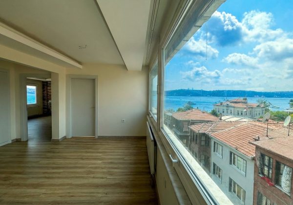 REMAX 7TEPE'DEN BEYKOZ'DA BOĞAZ MANZARASI HAKİMİYETLİ 3+1 DAİRE küçük görsel
