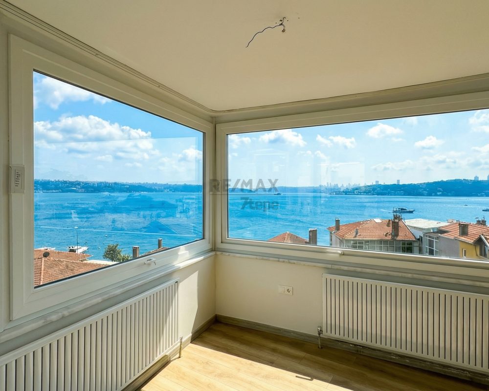 REMAX 7TEPE'DEN BEYKOZ'DA BOĞAZ MANZARASI HAKİMİYETLİ 3+1 DAİRE