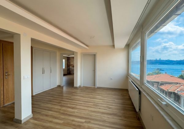 REMAX 7TEPE'DEN BEYKOZ'DA BOĞAZ MANZARASI HAKİMİYETLİ 3+1 DAİRE küçük görsel