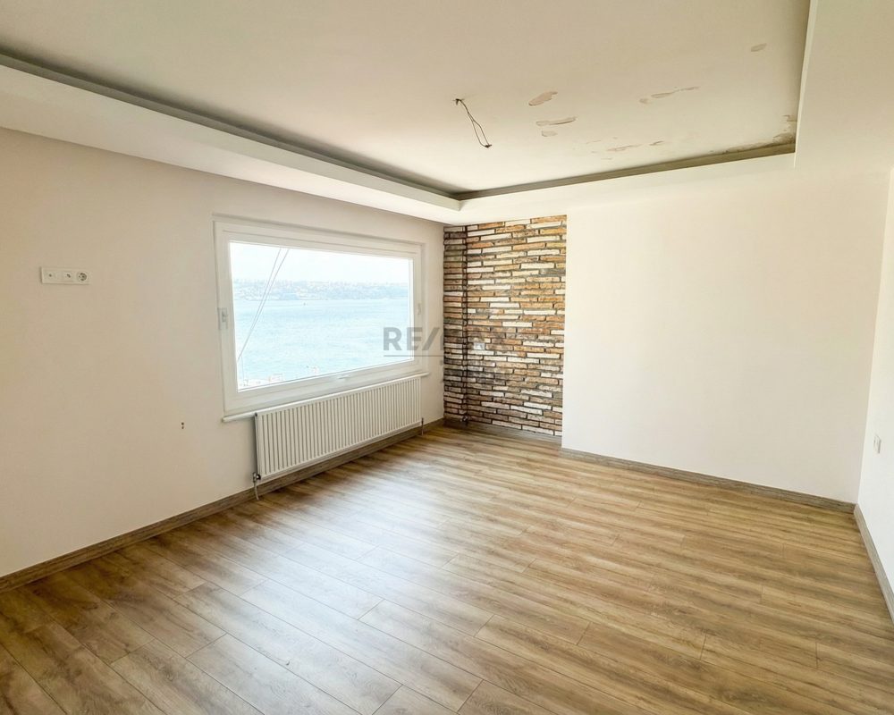 REMAX 7TEPE'DEN BEYKOZ'DA BOĞAZ MANZARASI HAKİMİYETLİ 3+1 DAİRE