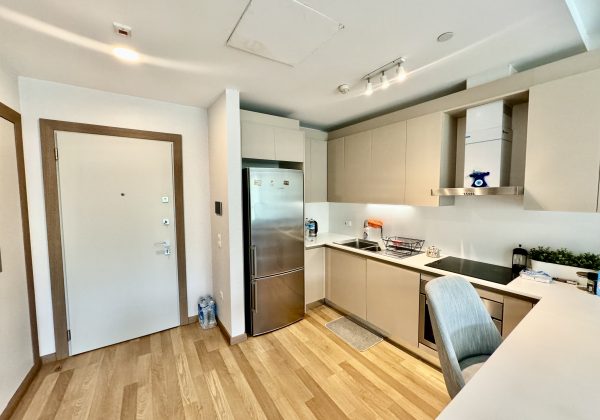 REMAX 7TEPE'DEN MASLAK AĞAOĞLU 1453 EŞYALI 1+1 SATILIK küçük görsel
