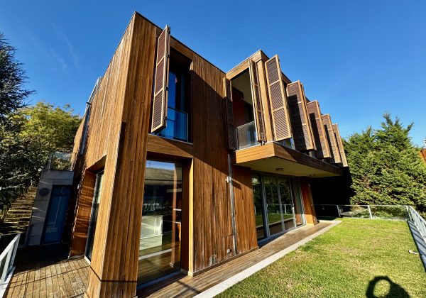 Çubuklu Vadi Farkı ! Önü Açık Boş B Tipi Satılık Villa Acarkent