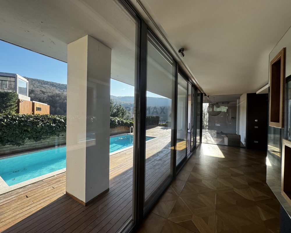 Çubuklu Vadi Farkı ! Önü Açık Boş B Tipi Satılık Villa Acarkent
