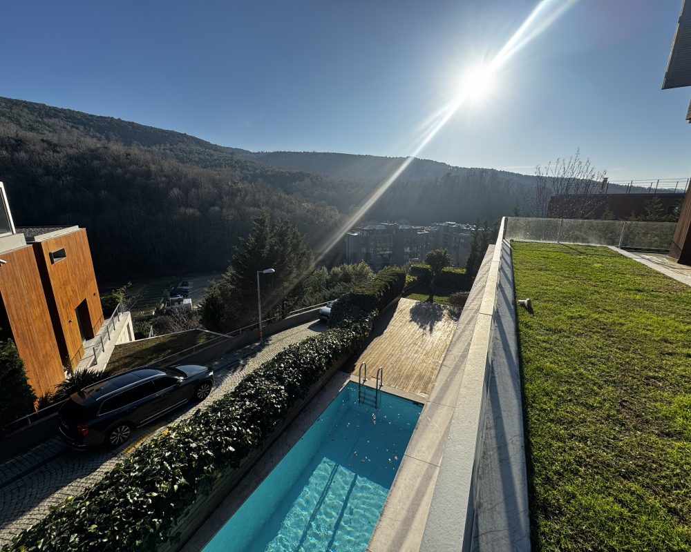 Çubuklu Vadi Farkı ! Önü Açık Boş B Tipi Satılık Villa Acarkent