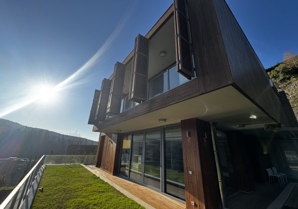 Çubuklu Vadi Farkı ! Önü Açık Boş B Tipi Satılık Villa Acarkent küçük görsel