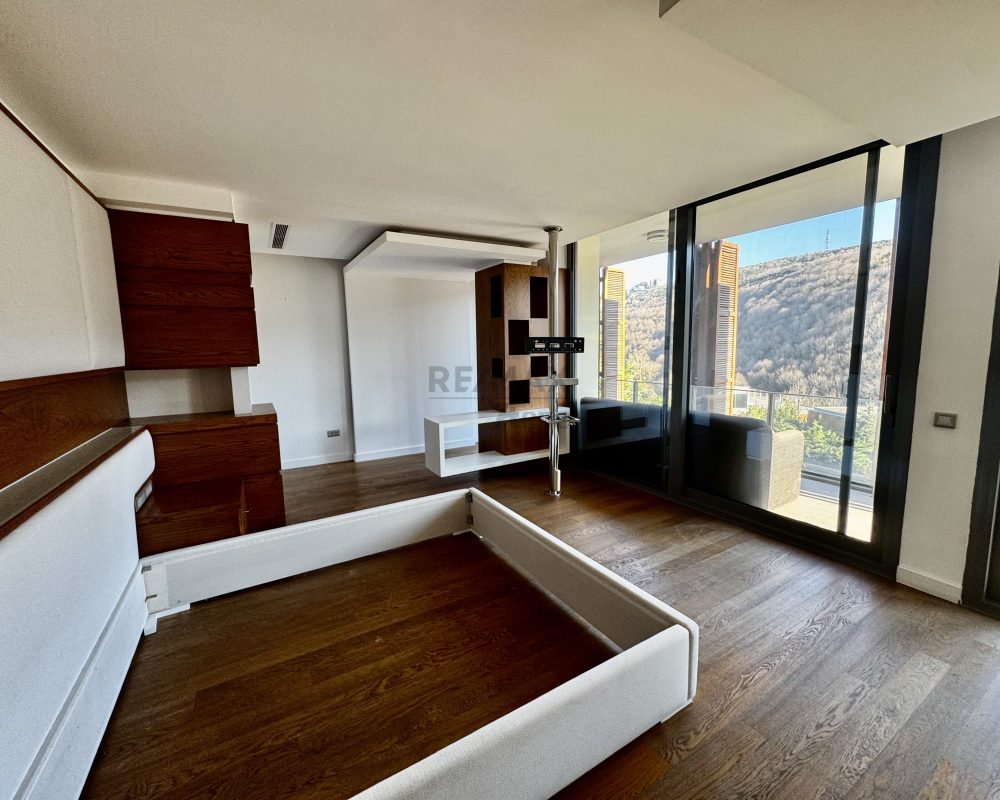 Çubuklu Vadi Farkı ! Önü Açık Boş B Tipi Satılık Villa Acarkent