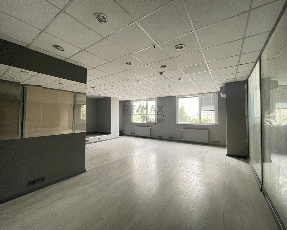 ATAŞEHİR ANA CADDE ÜZERİNDE TABELA DEĞERİ YÜKSEK KİRALIK OFİS
