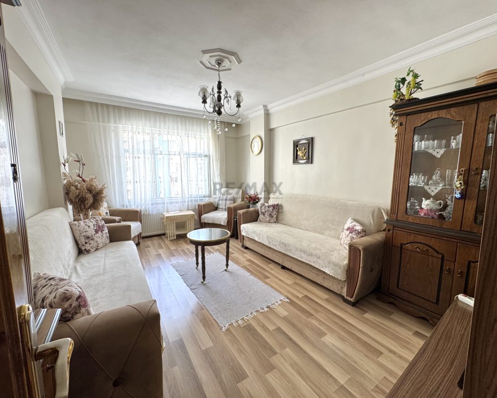 YEŞİLPINAR METRO YAKINI SATILIK 2+1 DAİRE