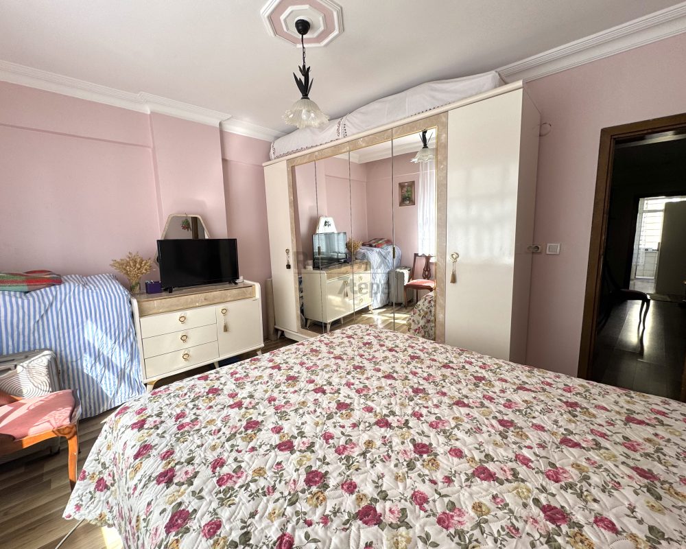 YEŞİLPINAR METRO YAKINI SATILIK 2+1 DAİRE