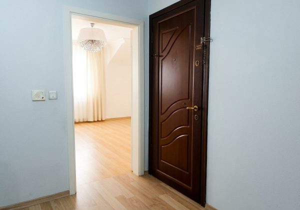 FIRSAT DAİRE!! KULAKSIZ'DA ÇİFT CEPHEDEN GÜNEŞ ALAN SATILIK 2+1 küçük görsel