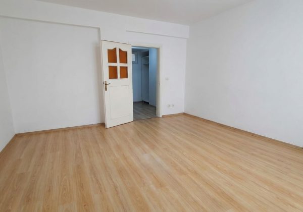 FIRSAT DAİRE!! KULAKSIZ'DA ÇİFT CEPHEDEN GÜNEŞ ALAN SATILIK 2+1 küçük görsel