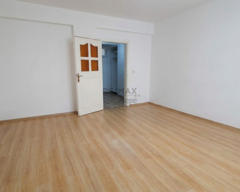 FIRSAT DAİRE!! KULAKSIZ'DA ÇİFT CEPHEDEN GÜNEŞ ALAN SATILIK 2+1