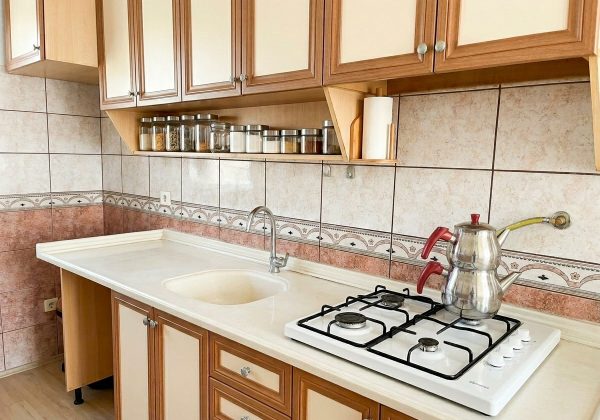 FIRSAT DAİRE!! KULAKSIZ'DA ÇİFT CEPHEDEN GÜNEŞ ALAN SATILIK 2+1 küçük görsel