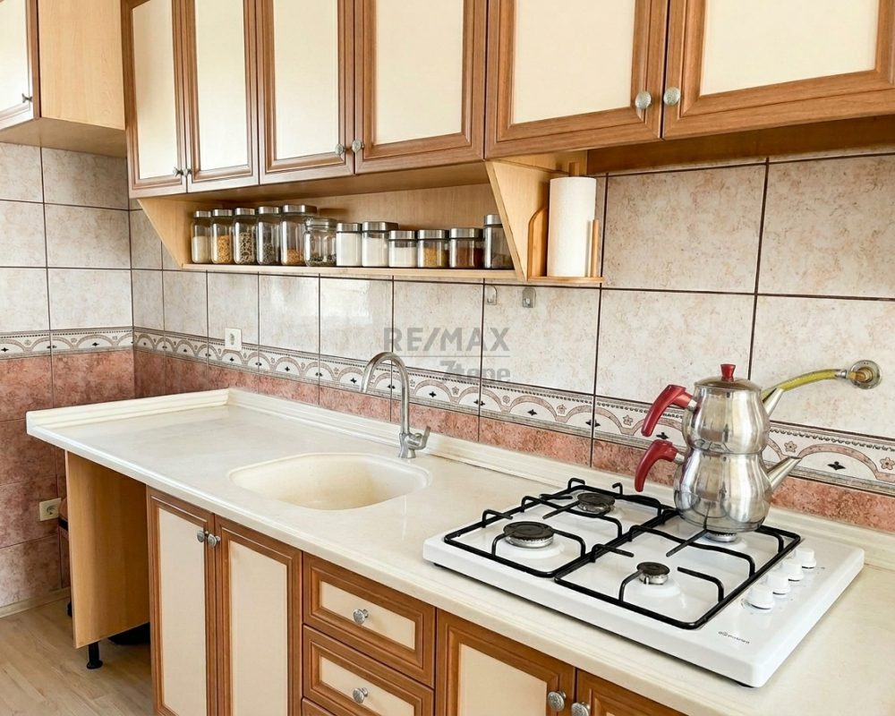 FIRSAT DAİRE!! KULAKSIZ'DA ÇİFT CEPHEDEN GÜNEŞ ALAN SATILIK 2+1