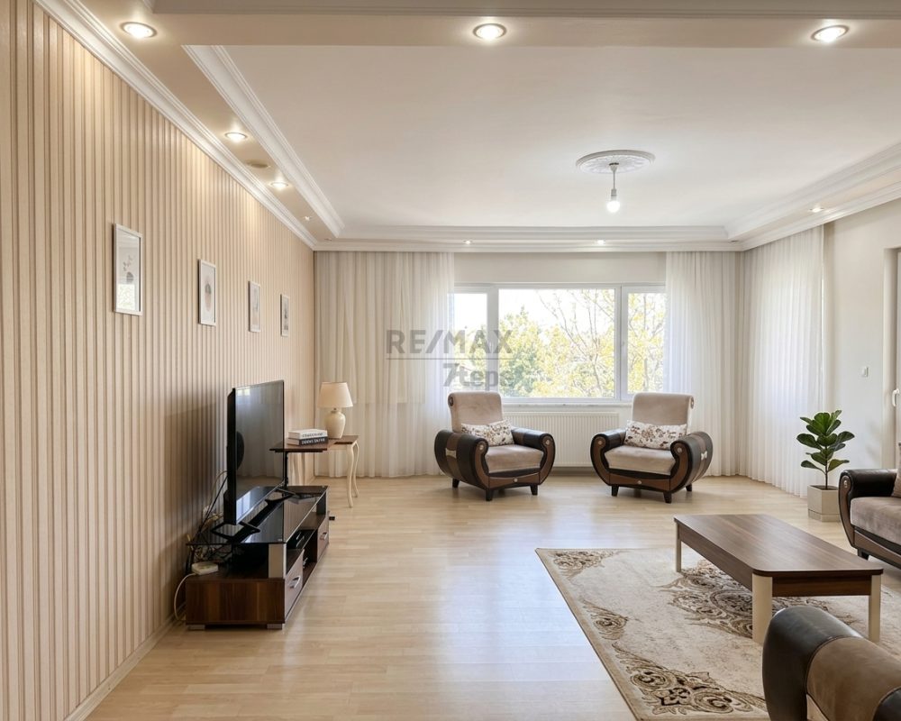 ACİL SATILIK,FIRSAT FİYAT!! AYAZAĞA DOKTORLAR SİTESİNDE 3+1