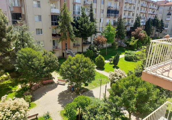 BAHÇEŞEHİR 2. KISIMDA ÇİFT CEPHE MANZARALI GENİŞ 3+1 SATILIK küçük görsel