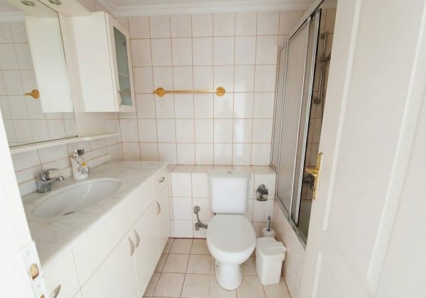 BAHÇEŞEHİR 2. KISIMDA ÇİFT CEPHE MANZARALI GENİŞ 3+1 SATILIK küçük görsel