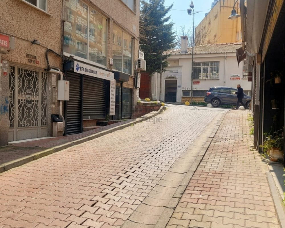MECİDİYEKÖY MEYDANINA ÇOK YAKIN, GENÇ BİNADA 3+1 SATILIK DAİRE.