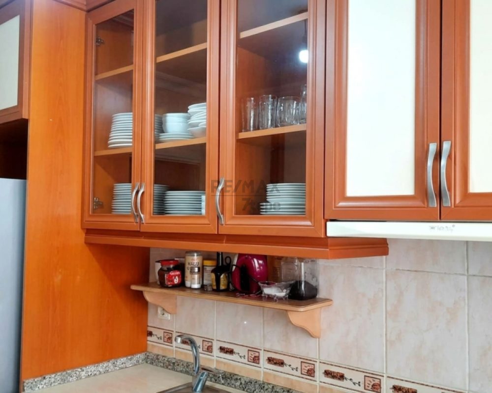 MECİDİYEKÖY MEYDANINA ÇOK YAKIN, GENÇ BİNADA 3+1 SATILIK DAİRE.