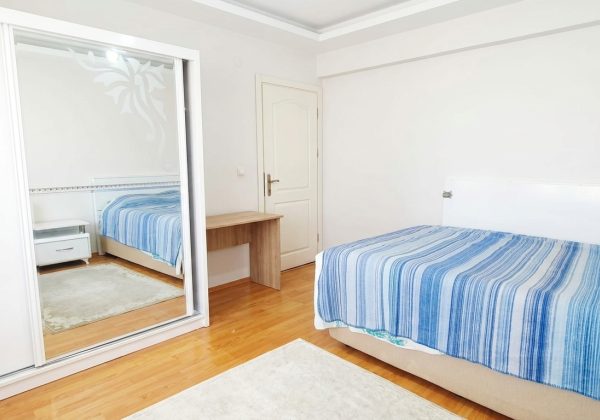 MECİDİYEKÖY MEYDANINA ÇOK YAKIN, GENÇ BİNADA 3+1 SATILIK DAİRE. küçük görsel