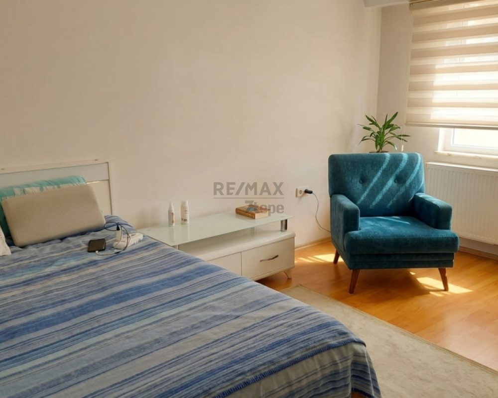 MECİDİYEKÖY MEYDANINA ÇOK YAKIN, GENÇ BİNADA 3+1 SATILIK DAİRE.