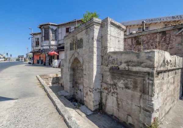 TOPÇULARIN JENERİK BİNASI 2. DERECE TARİHİ ,KARAGÖZ EVİ SATILIK