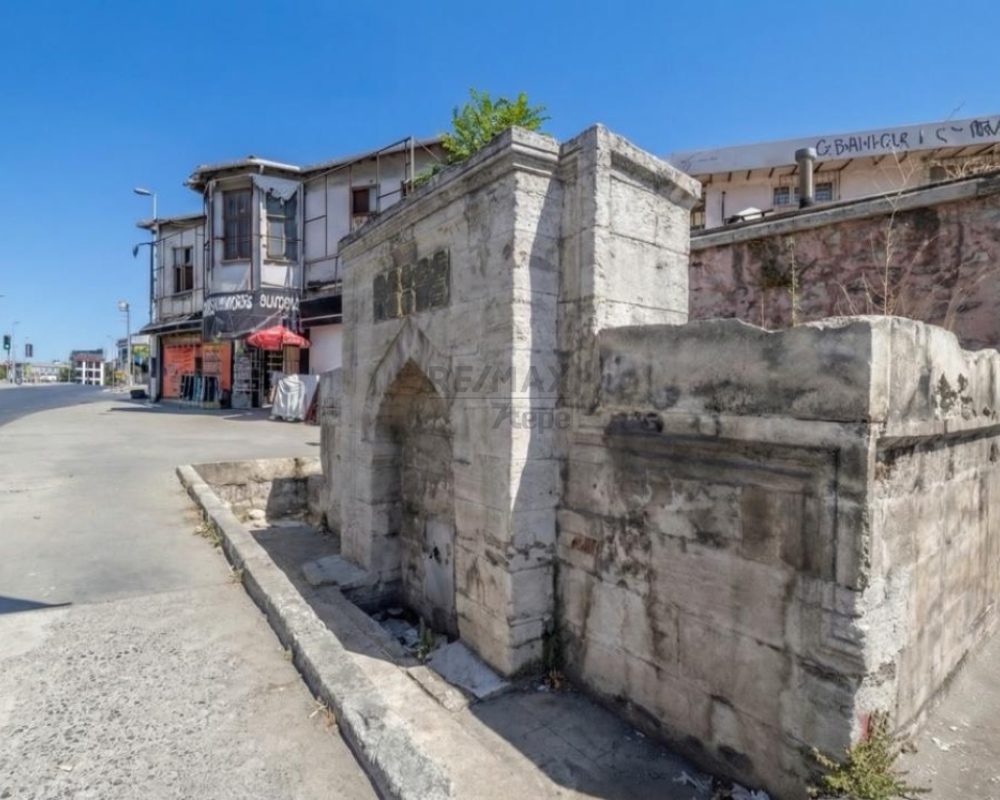 TOPÇULARIN JENERİK BİNASI 2. DERECE TARİHİ ,KARAGÖZ EVİ SATILIK