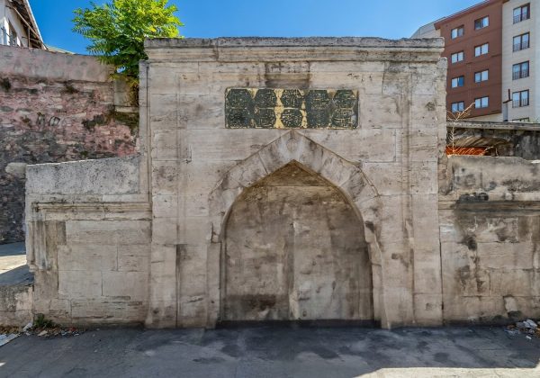 TOPÇULARIN JENERİK BİNASI 2. DERECE TARİHİ ,KARAGÖZ EVİ SATILIK küçük görsel