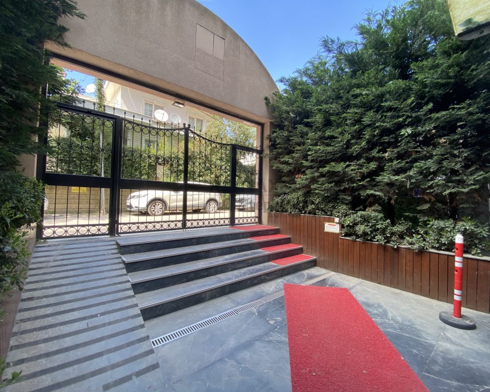 ÇEKMEKÖY DOME RESIDENCE'DA EŞYALI 1+1 KİRALIK