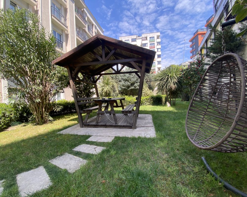 ÇEKMEKÖY DOME RESIDENCE'DA EŞYALI 1+1 KİRALIK