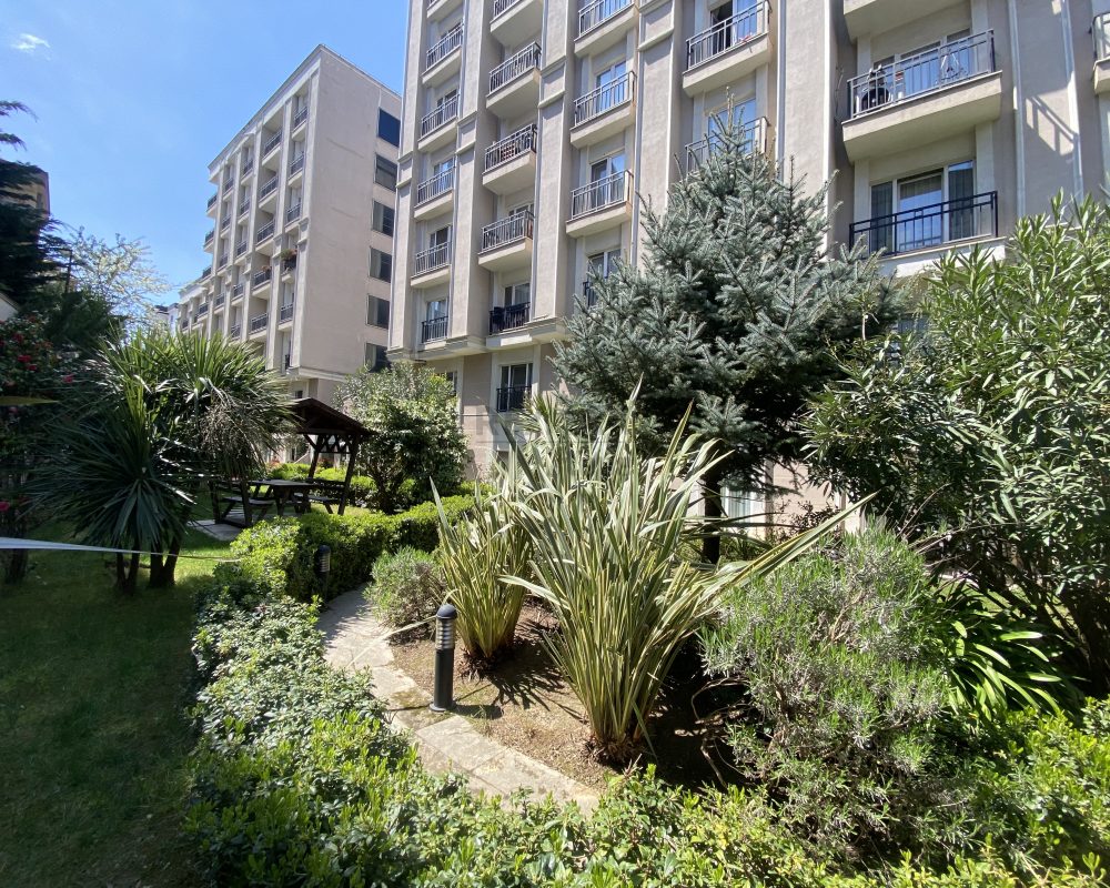ÇEKMEKÖY DOME RESIDENCE'DA EŞYALI 1+1 KİRALIK