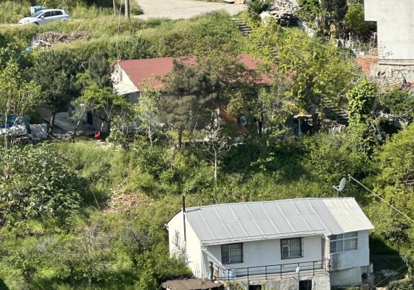 ÇAYIROVA EMEK MAHLLESİNDE YATIRIMLIK ARSA küçük görsel