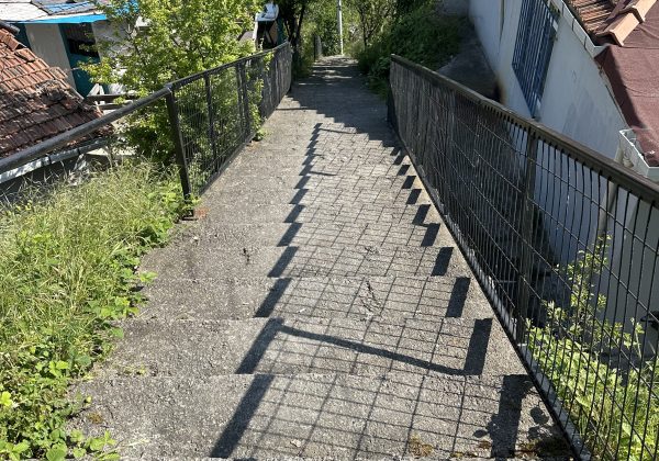 ÇAYIROVA EMEK MAHLLESİNDE YATIRIMLIK ARSA küçük görsel