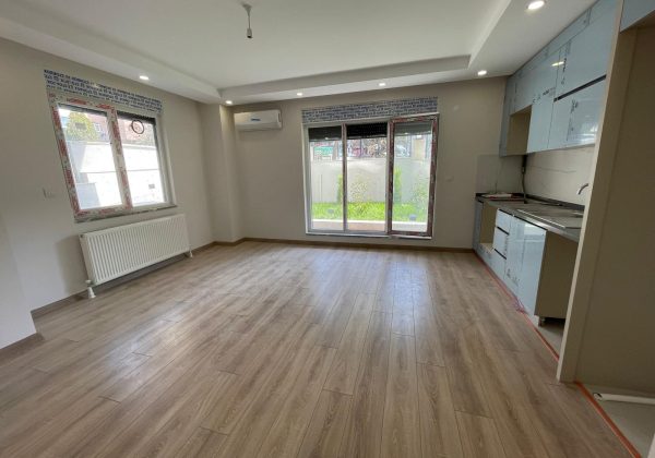 BAHÇELİEVLER MAH.'SİNDE SATILIK 2+1 OTOPARKLI LÜKS DAİRE küçük görsel