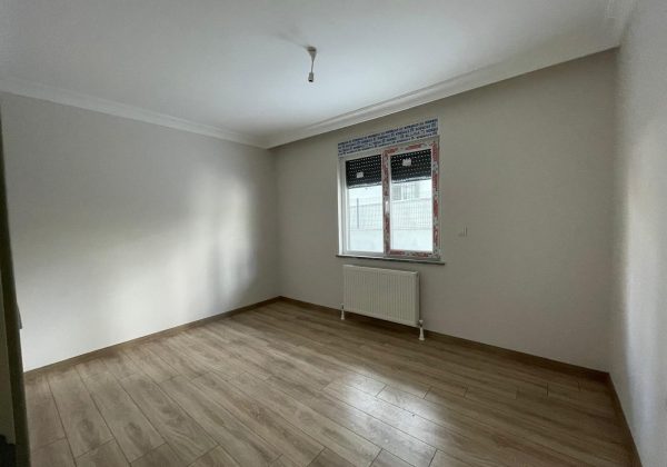 BAHÇELİEVLER MAH.'SİNDE SATILIK 2+1 OTOPARKLI LÜKS DAİRE küçük görsel
