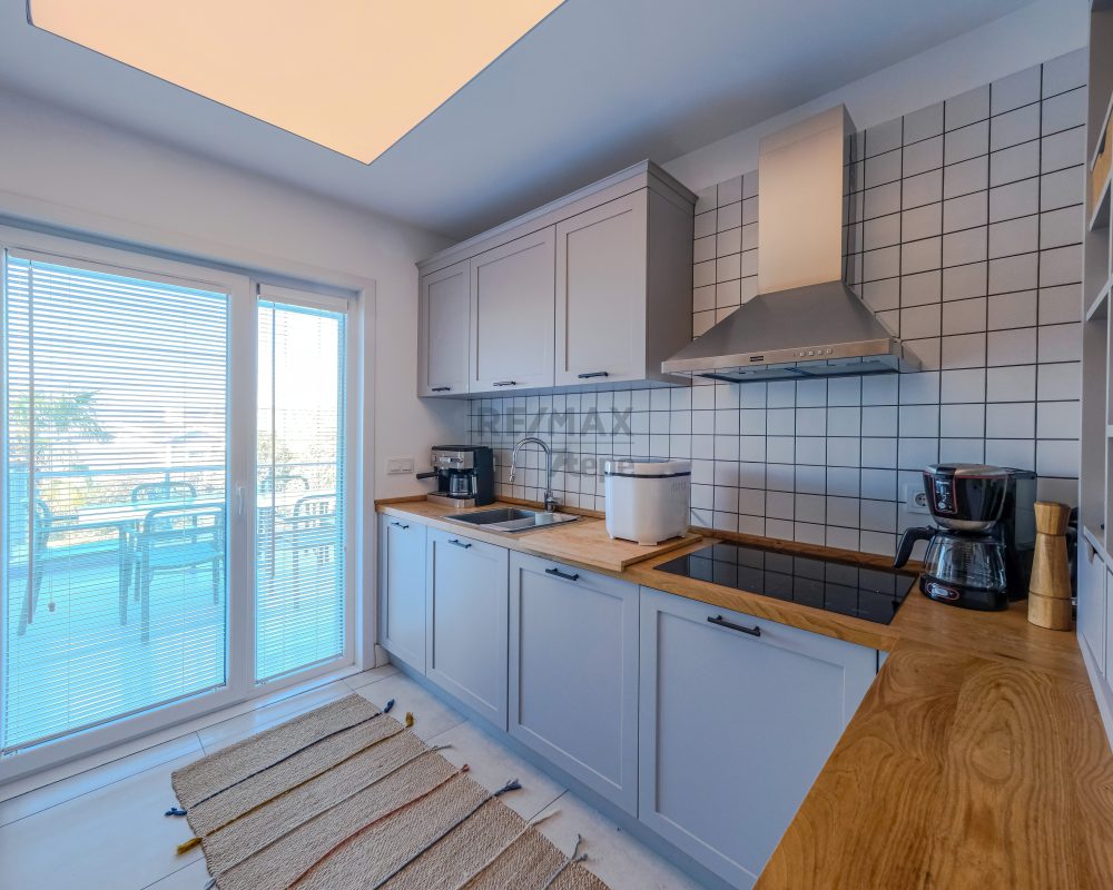 REMAX 7TEPE'DEN ACARKENT'TE İSKANDINAV TARZI SATILIK BR VILLA