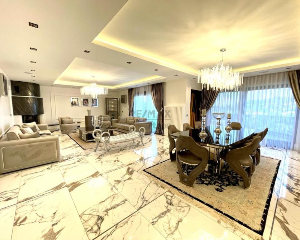 RE/MAX 7 Tepe Ayrıcalığıyla/ Acarkentte Kusursuz Modern Yaşam