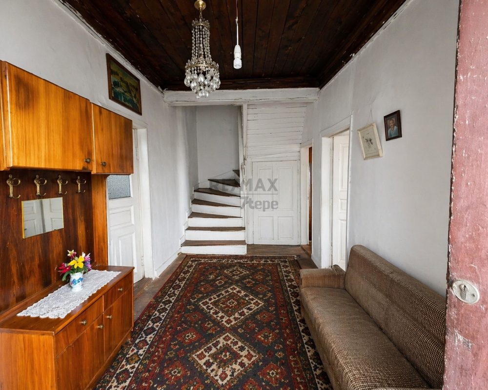 REMAX7TEPEDEN YALIKÖYDE SATILIK BOĞAZ MANZARALI MÜSTAKİL EV