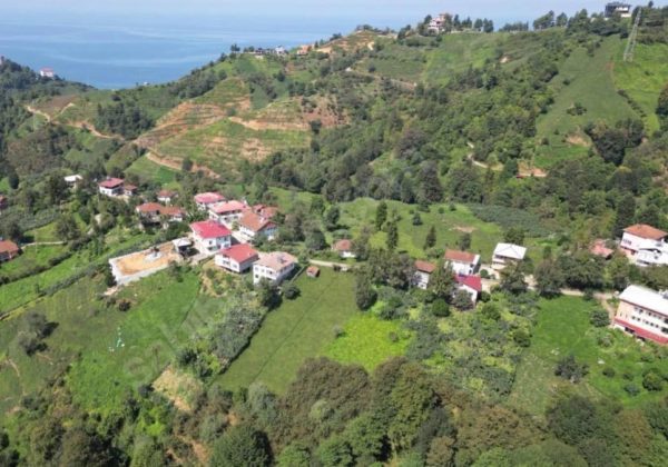 REMAX7TEPEDEN RİZE ARDEŞEN YENİYOLDA SATILIK YATIRIMLIK ARAZI küçük görsel