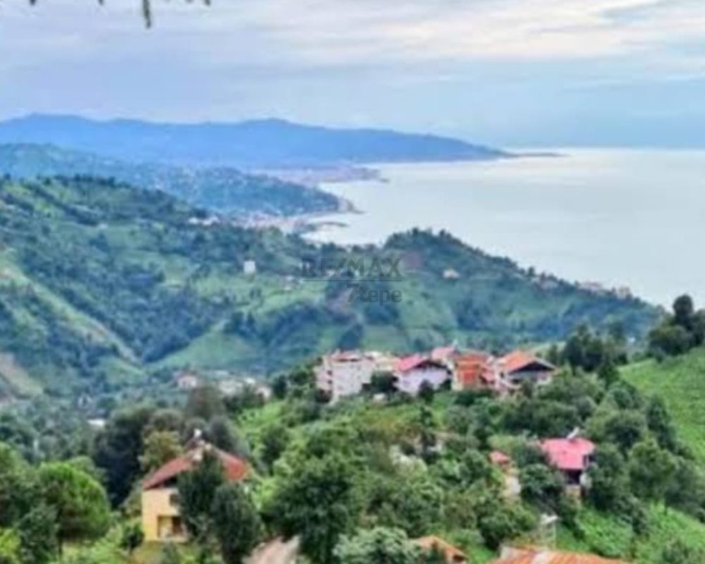 REMAX7TEPEDEN RİZE ARDEŞEN YENİYOLDA SATILIK YATIRIMLIK ARAZI