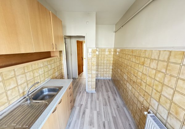 BAKIRKÖY KARTALTEPE’DE MÜSTAKİL YAŞAM FIRSATI küçük görsel