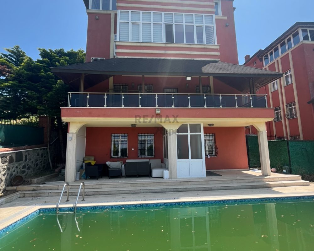 Remax7tepe den satılık 4 katlı villa 1.668 metre arsa