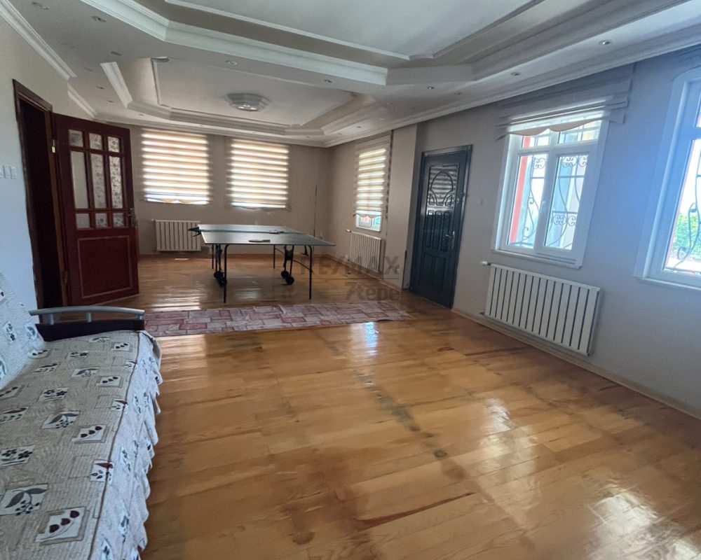 Remax7tepe den satılık 4 katlı villa 1.668 metre arsa