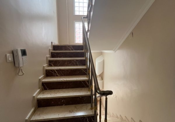 Remax7tepe den satılık 4 katlı villa 1.668 metre arsa küçük görsel