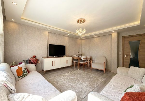 ÜSKÜDAR SELİMİYEDE HAREME YAKIN KONUMDA SATILIK 2+1 DAİRE küçük görsel
