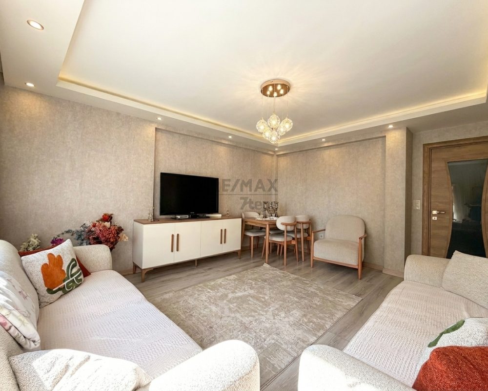 ÜSKÜDAR SELİMİYEDE HAREME YAKIN KONUMDA SATILIK 2+1 DAİRE