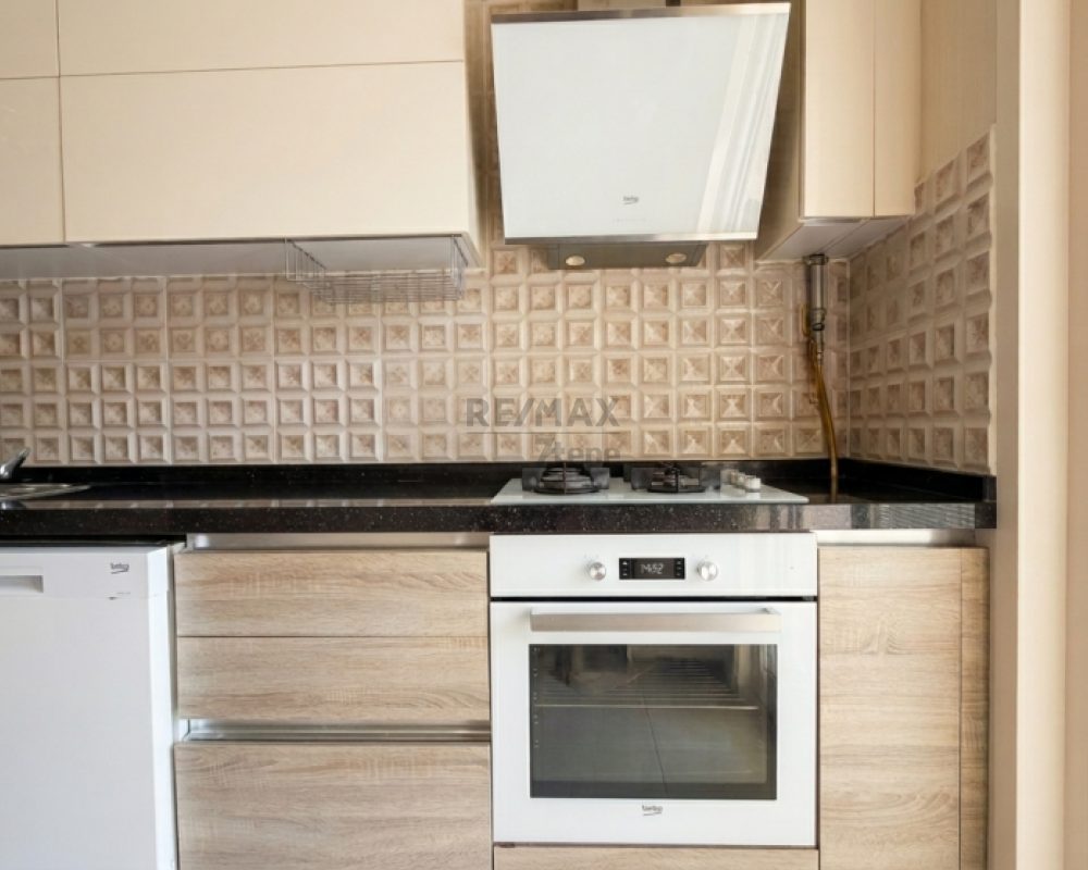 ÜSKÜDAR SELİMİYEDE HAREME YAKIN KONUMDA SATILIK 2+1 DAİRE