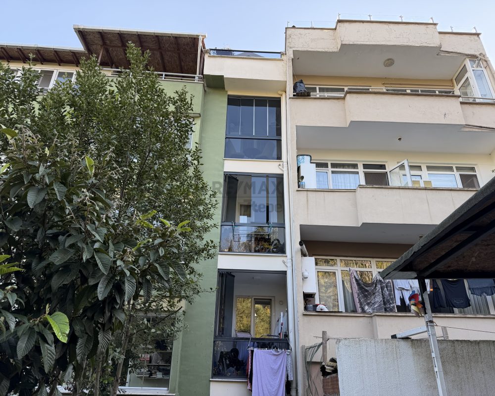 ÜSKÜDAR SELİMİYEDE HAREME YAKIN KONUMDA SATILIK 2+1 DAİRE